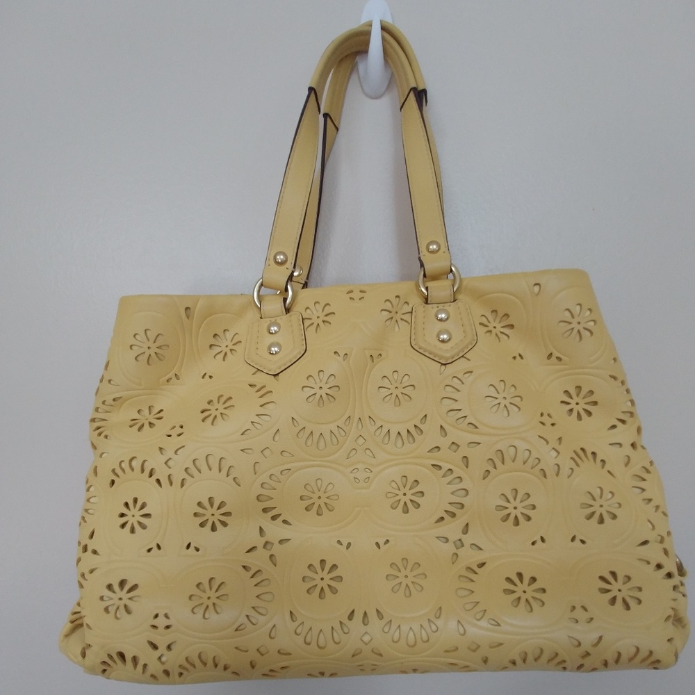 Coach Spring/Summer Bag - Picture 4 of 6